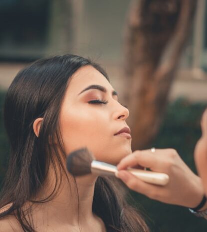 Understanding Different Bridal Makeup Techniques_ HD, Airbrush, and Traditional