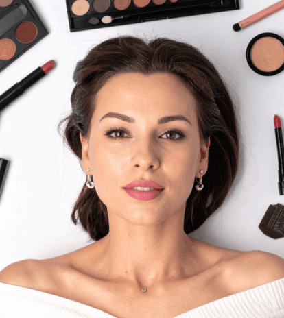 Complete Foundation Makeup Guide for Beginners and Professionals